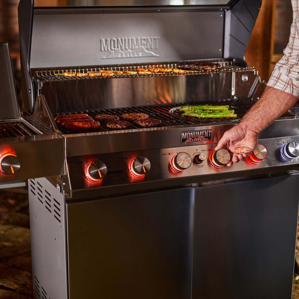 Denali 605Pro | Stainless Smart Propane Gas Grill