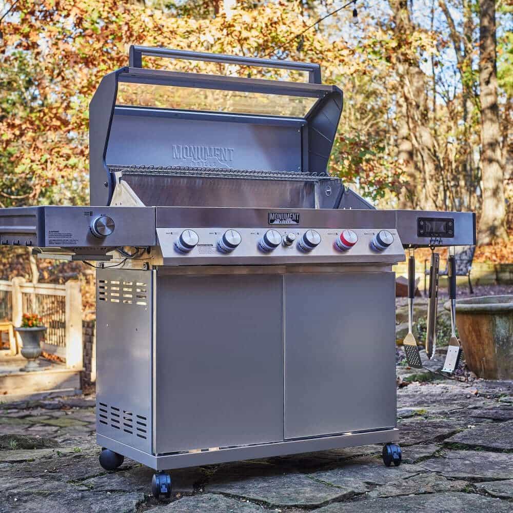 Denali 605Pro | Stainless Smart Propane Gas Grill